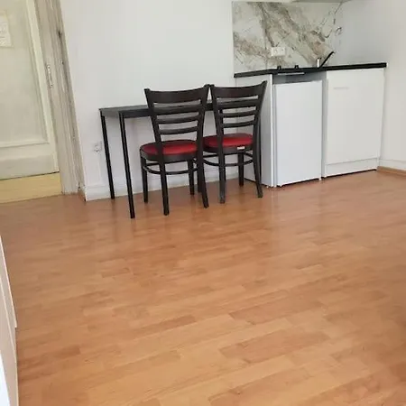 Apartment 1 *